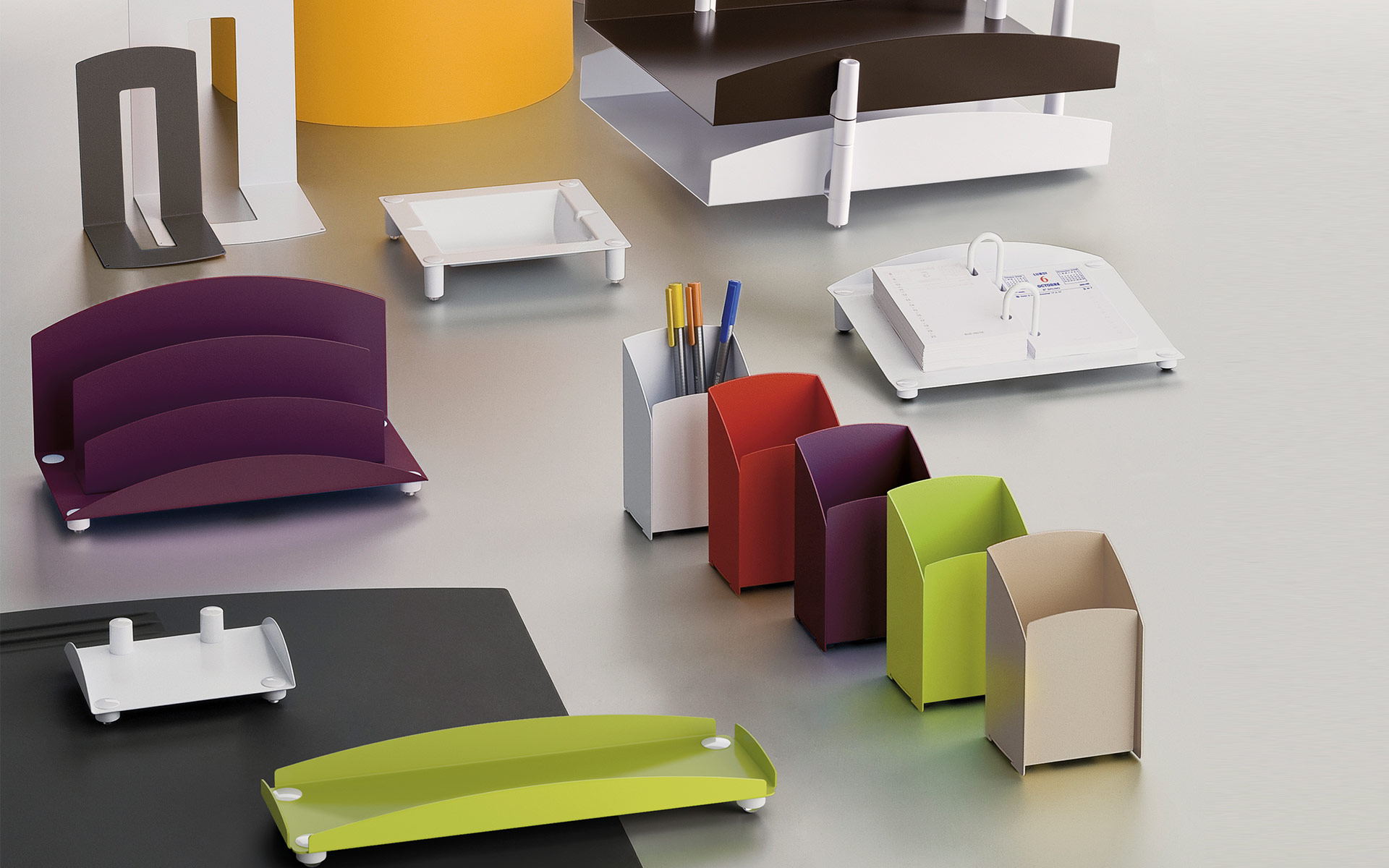 Axiane Desk Accessories